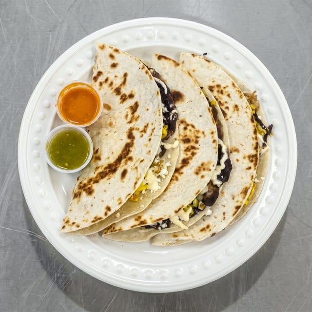 Baleadas.